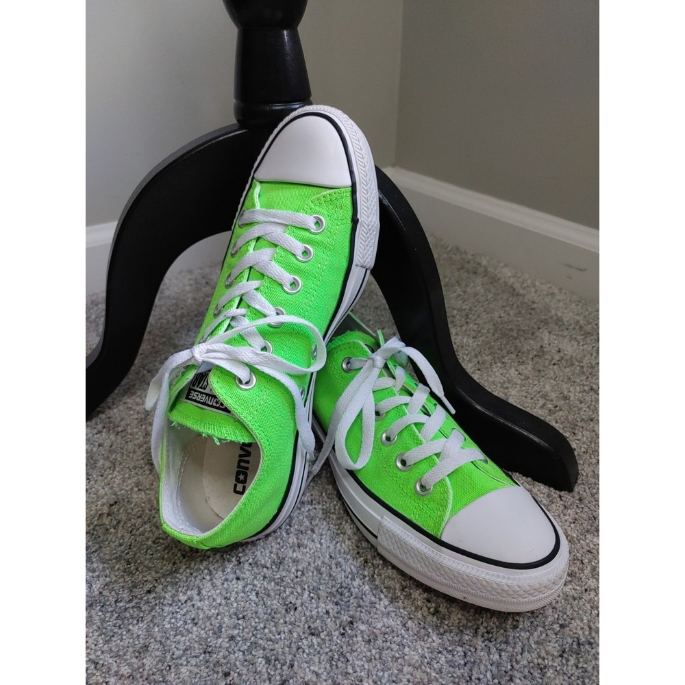 Converse Chuck Taylor All Star Classic Low Top Sneaker 6M 8W Neon Lime Green EUC - Picture 3 of 10